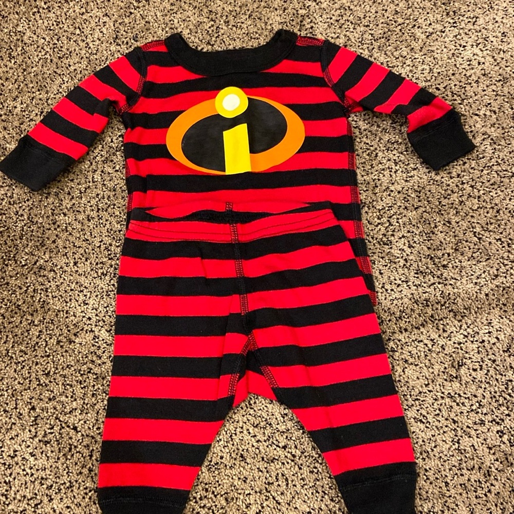 Hanna Andersson Incredibles Pajamas size 0 to 3 months great for a halloween.